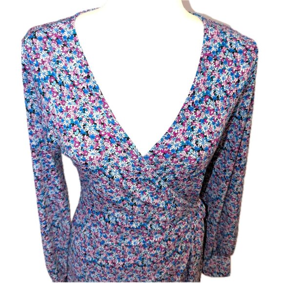 Lush | Floral Moss Crepe Long Sleeve Wrap Dress Blue Purple Multi | Size Medium - Picture 6 of 12